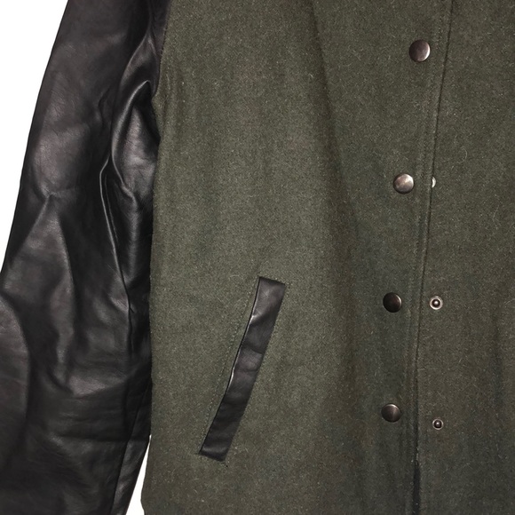 Leather jacket - Picture 2 of 2